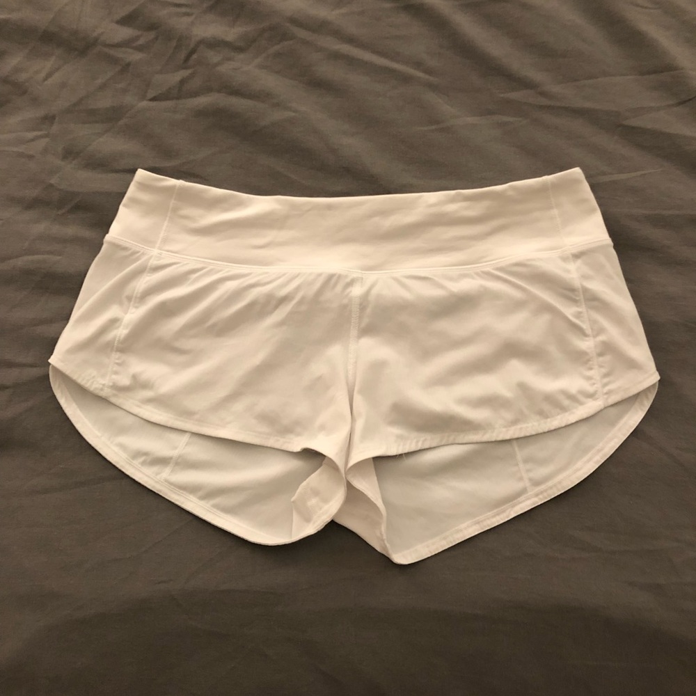 Lululemon Speed Up LR Short 2.5” - Size 8